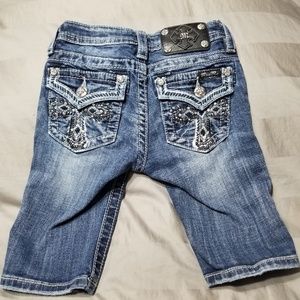 Girl's size 8 Bermuda shorts